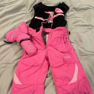 Girls Spyder ski pants/bob with matching mittens - size 3T